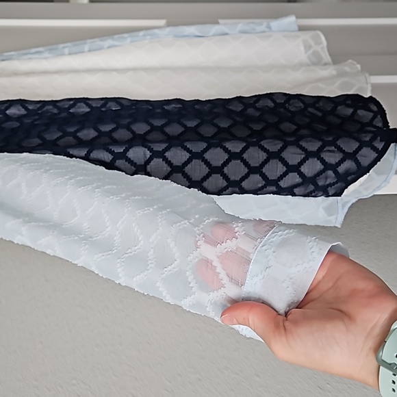 Colorblock L/S - Picture 3 of 7